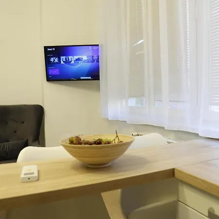 Blue And Rose Cozy - Quiet In The Location - Self Check-in - 5th Floor With Elevator Sarajevo