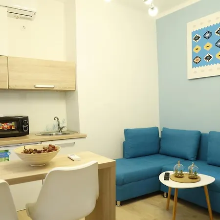 Apartman Blue And Rose Cozy - Quiet In The Location - Self Check-in - 5th Floor With Elevator