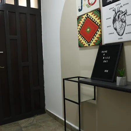 Apartman Blue And Rose Cozy - Quiet In The Location - Self Check-in - 5th Floor With Elevator *