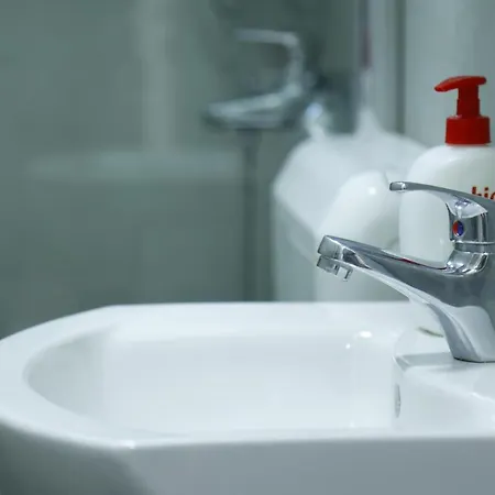 Blue And Rose Cozy - Quiet In The Location - Self Check-in - 5th Floor With Elevator 塞拉耶佛