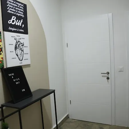 Blue And Rose Cozy - Quiet In The Location - Self Check-in - 5th Floor With Elevator