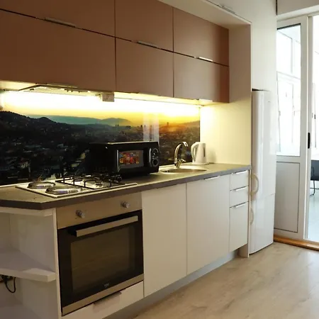 Apartman Blue And Rose Cozy - Quiet In The Location - Self Check-in - 5th Floor With Elevator *