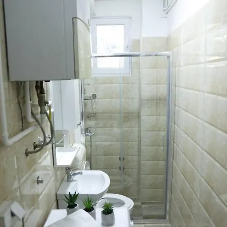 Blue And Rose Cozy - Quiet In The Location - Self Check-in - 5th Floor With Elevator