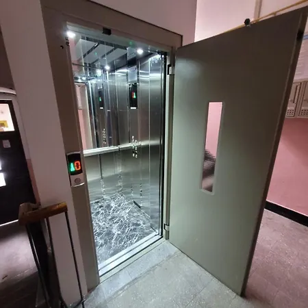 Apartment Blue And Rose Cozy - Quiet In The Location - Self Check-in - 5th Floor With Elevator *