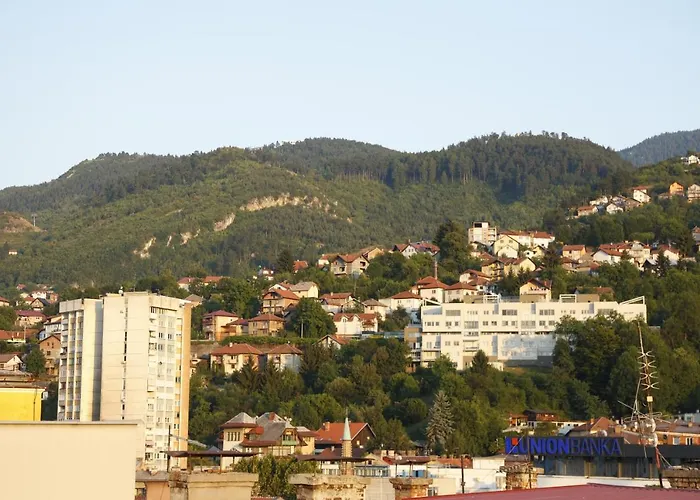 公寓 Blue And Rose Cozy - Quiet In The Location - Self Check-in - 5th Floor With Elevator 塞拉耶佛