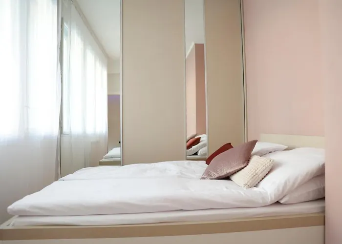 Blue And Rose Cozy - Quiet In The Location - Self Check-in - 5th Floor With Elevator